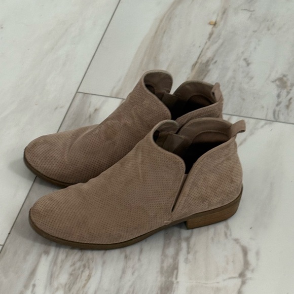 Universal thread booties - Picture 2 of 2